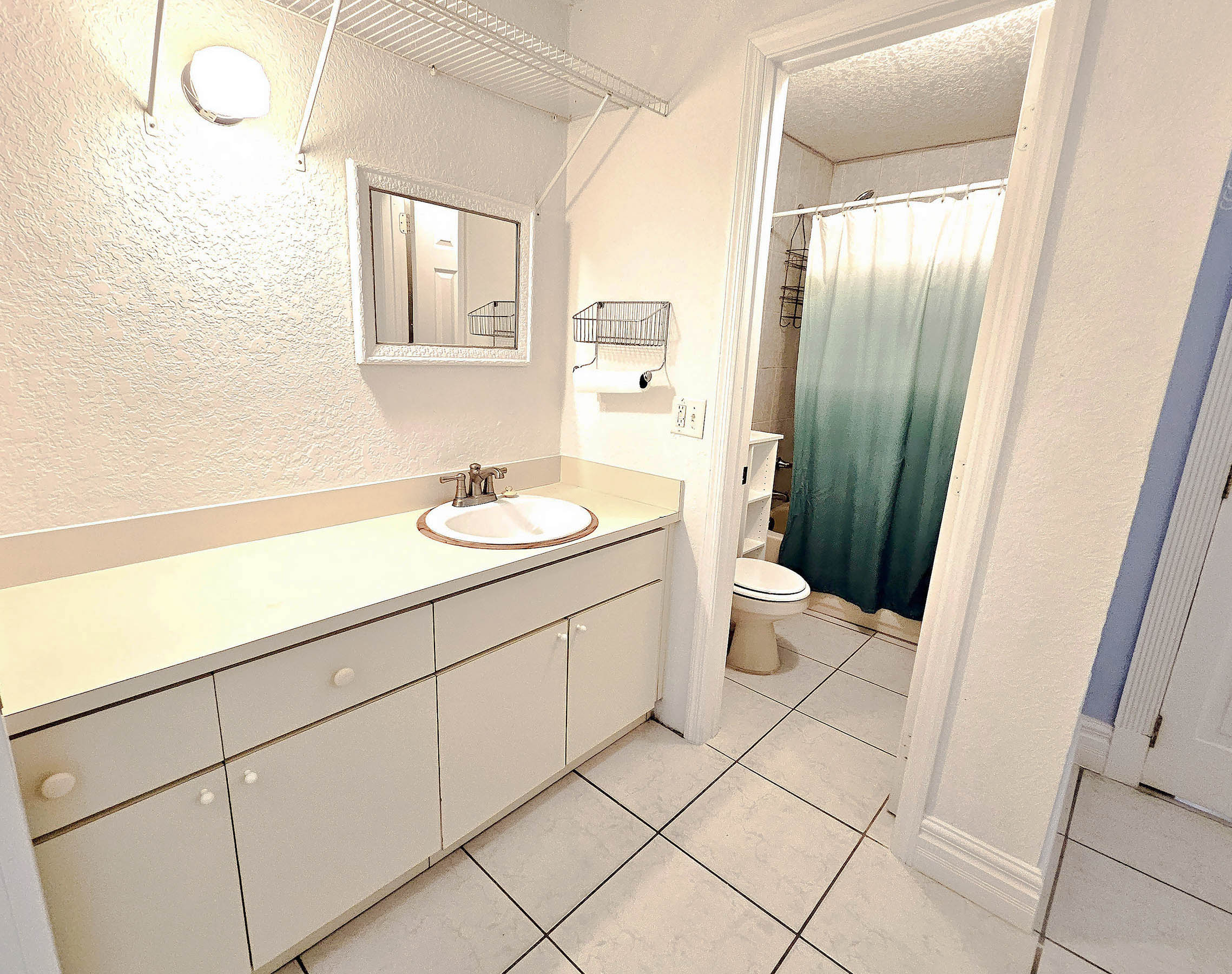 En-Suite Bathroom for Bedroom 1